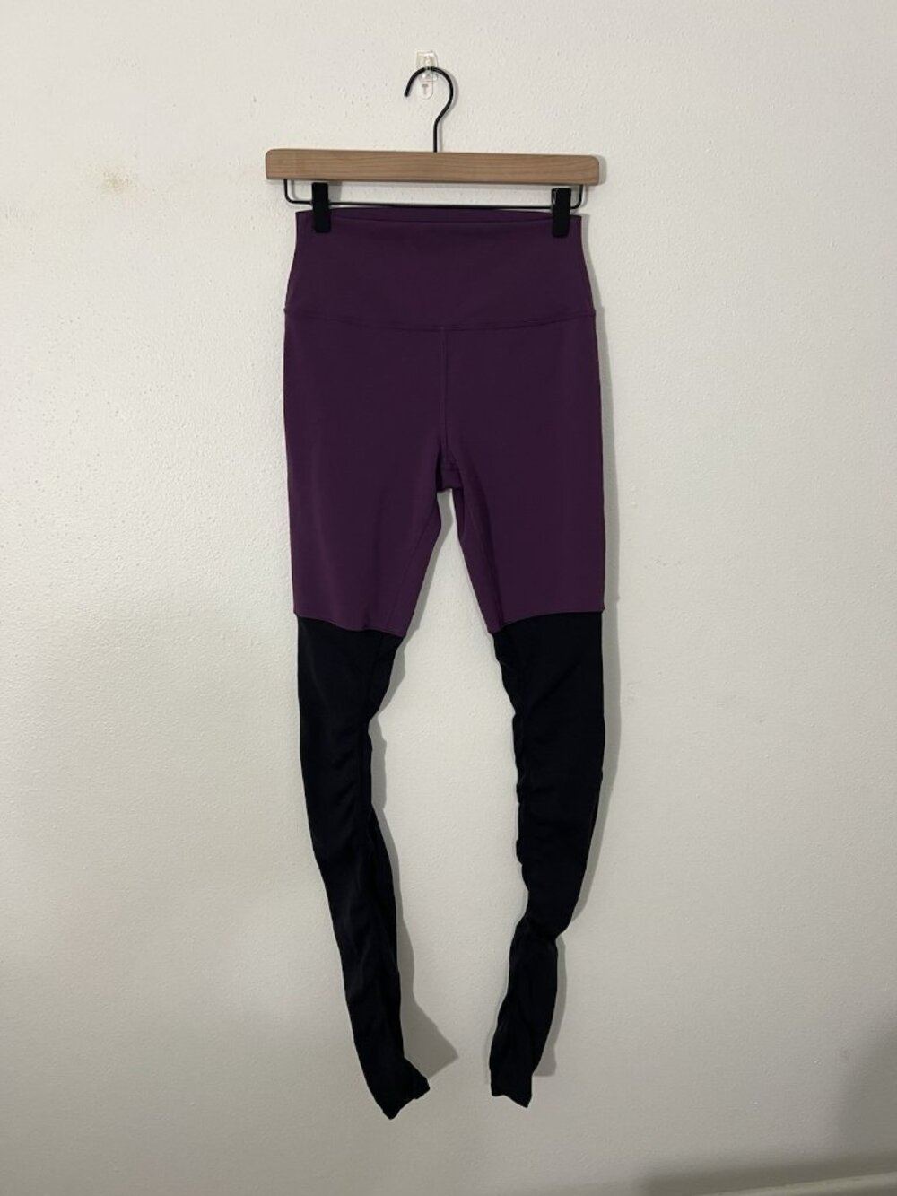 Alo Yoga High Waisted Goddess Leggings Deep Plum Size Small